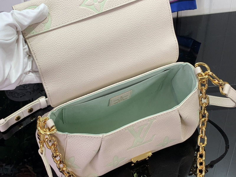 LVT PURSE