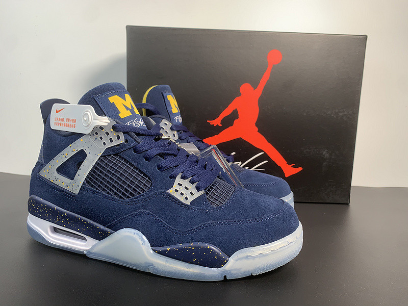 AIR JORDAN 4 RETRO 