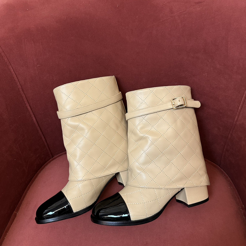 Chanel Sneaker