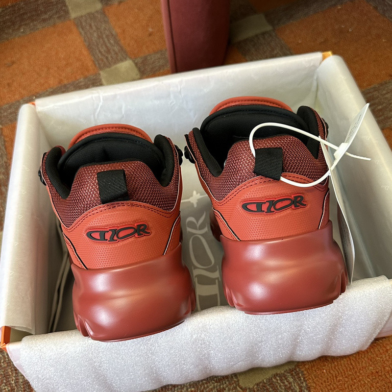 DIO* SNEAKER