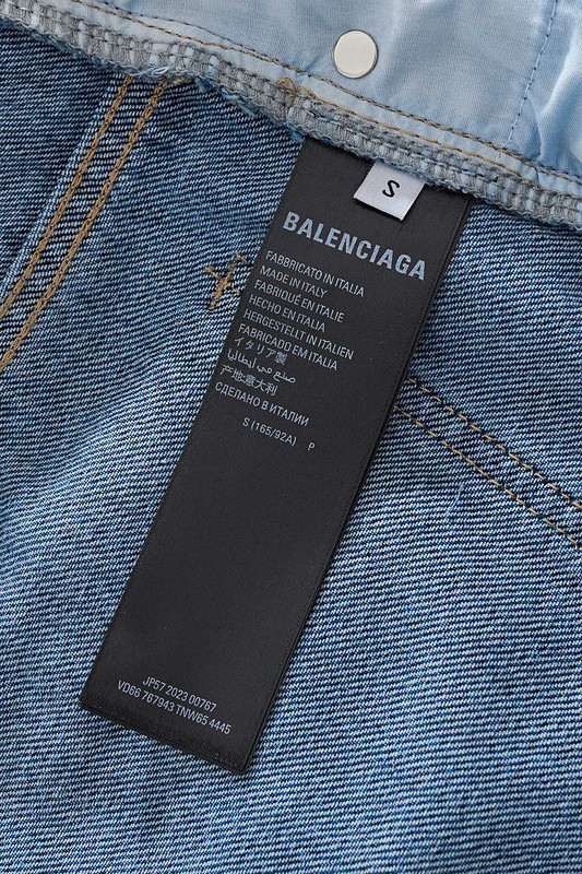 Ba*len*cia*ga clothes