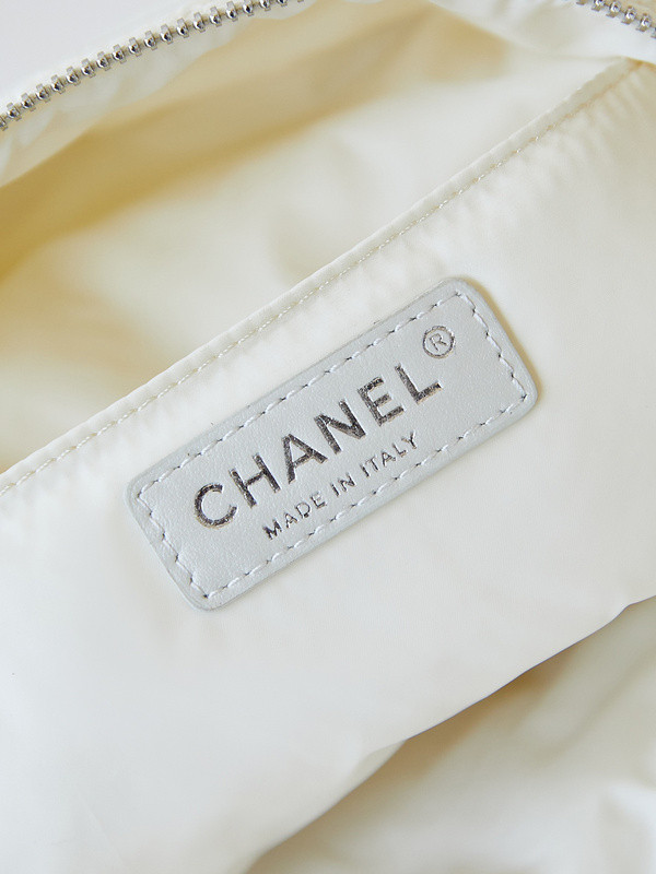 Ch*el purse