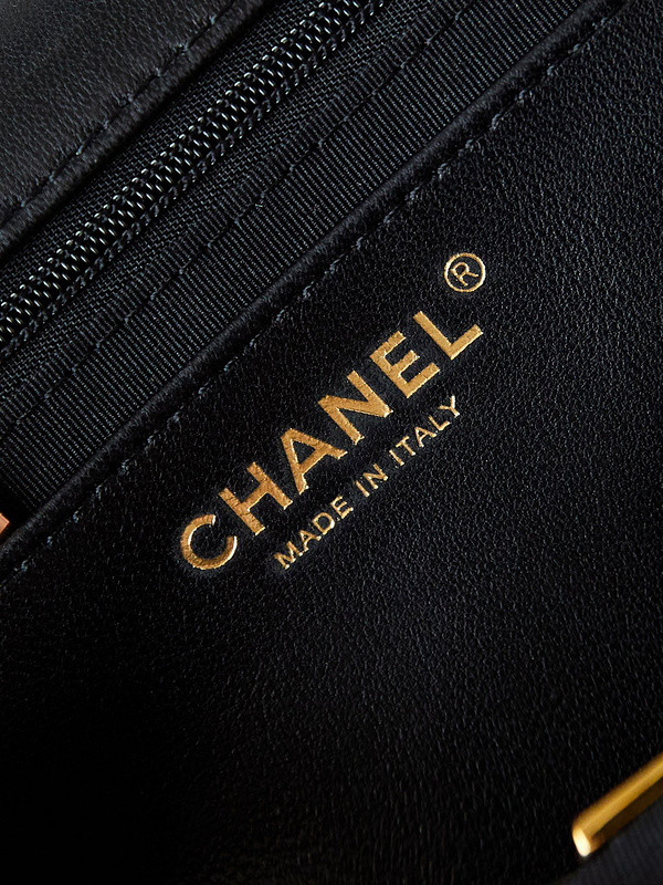 Ch*el purse