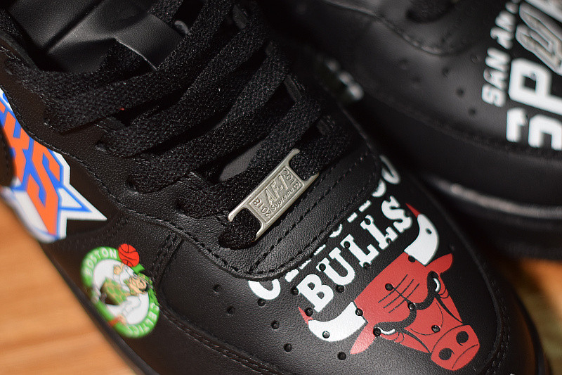 NIKE AIR FORCE 1 MID 