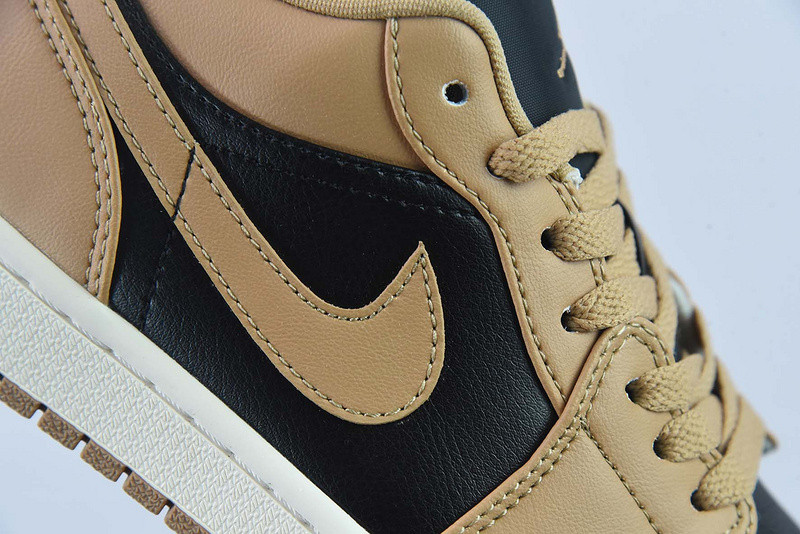 WMNS AIR JORDAN 1 LOW 