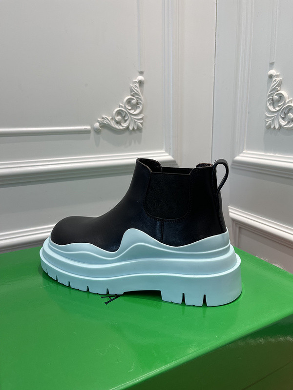 b0tte*a Ven*ta sneaker