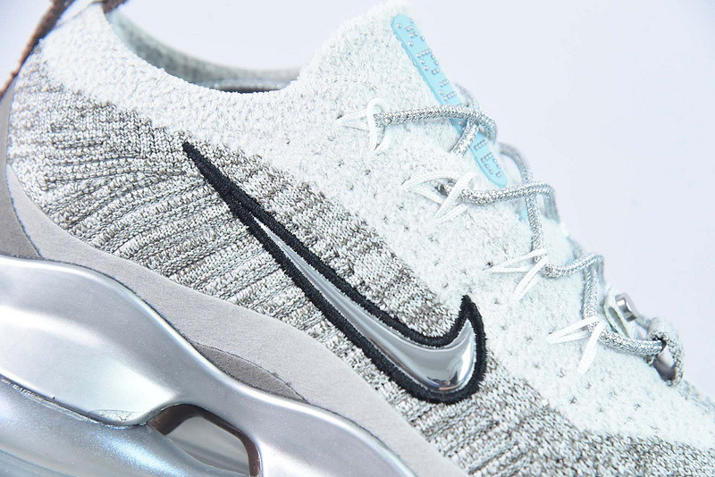 Nike WMNS AIR MAX SCORPION FLYKNIT 