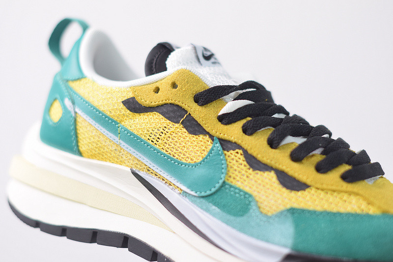 NIKE SACAI NIKE PEGASUS VAPORFLY SP BV0073-103