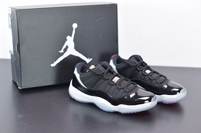 AIR JORDAN 11 RETRO LOW  