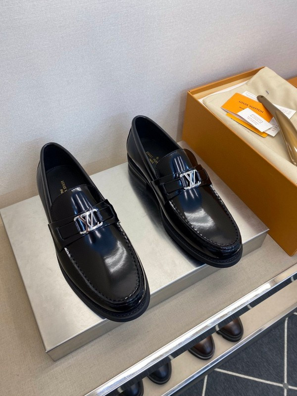 LVT shoes