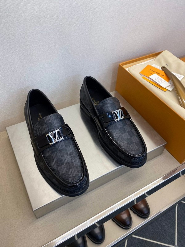 LVT shoes
