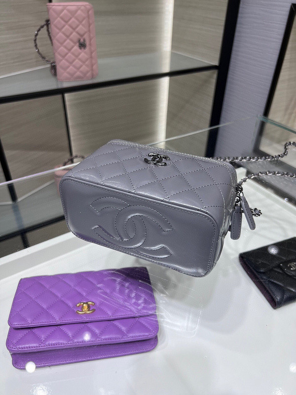 Ch*el purse
