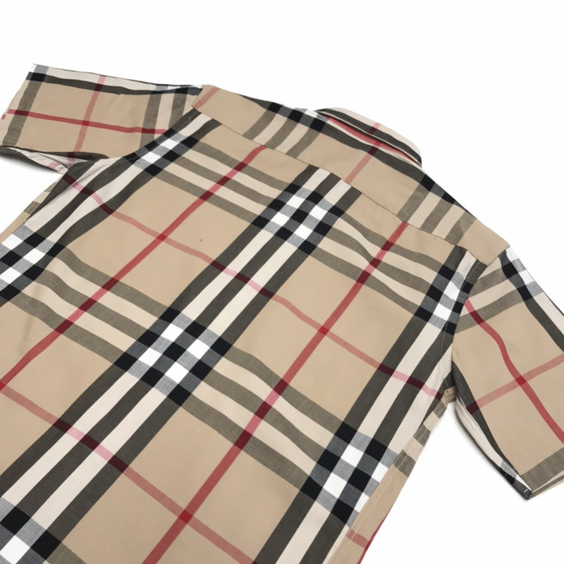 B**rry clothes
