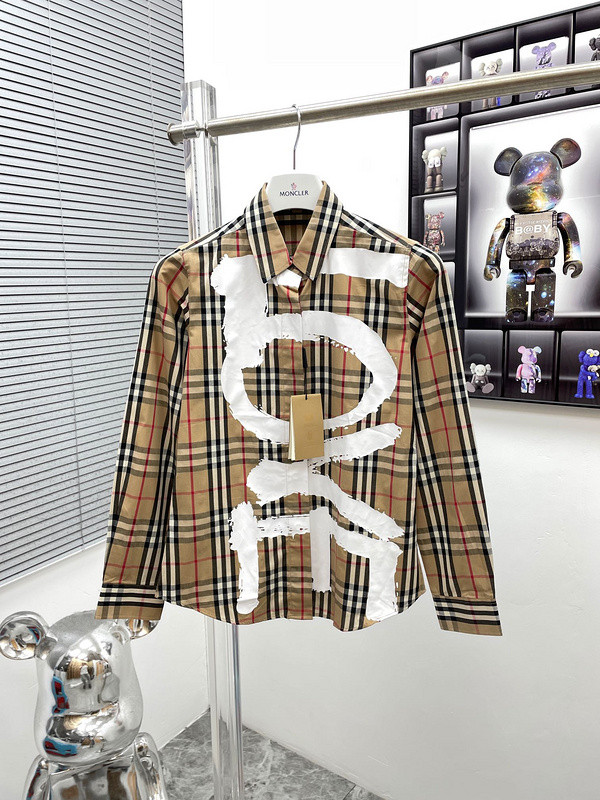 B**rry clothes