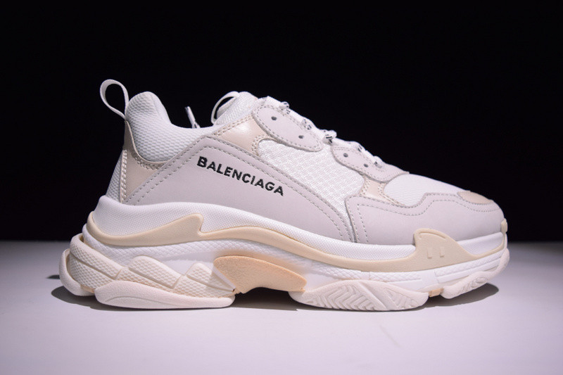 BC TRIPLE S TRAINER ''''WHITE‘’ 483546 W06F1 9000