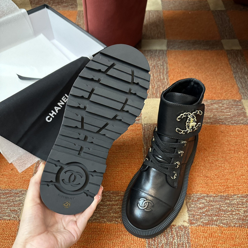 Chanel Sneaker