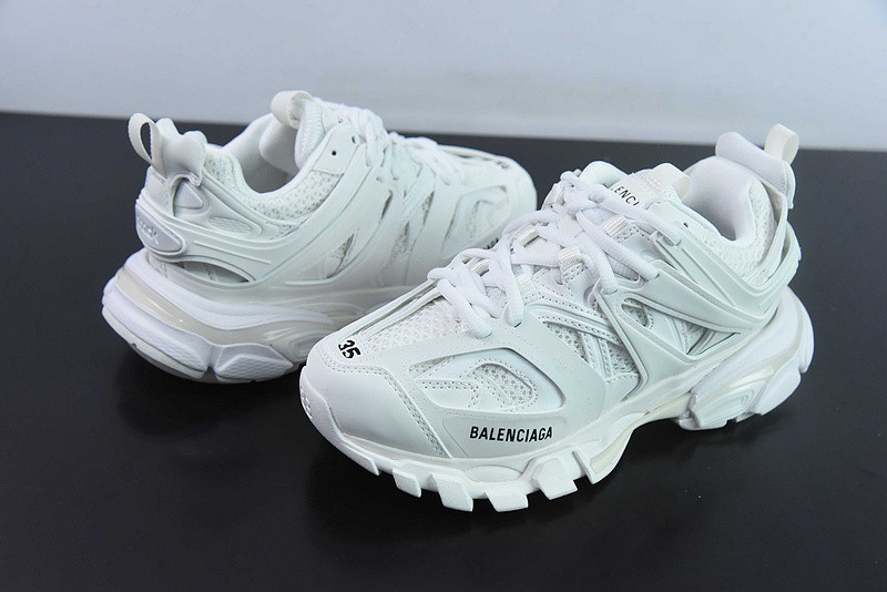 BC TRACK SNEAKER