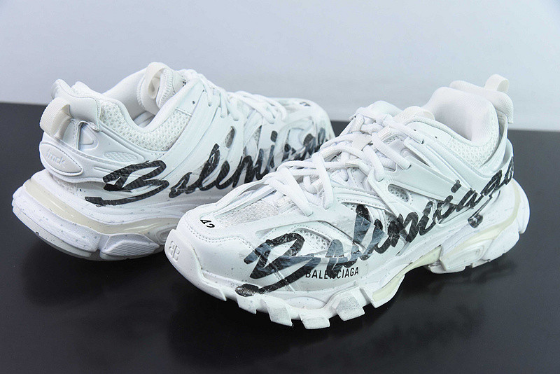 BC TRACK SNEAKER