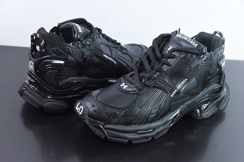 Ba*len*cia*ga runner sneaker