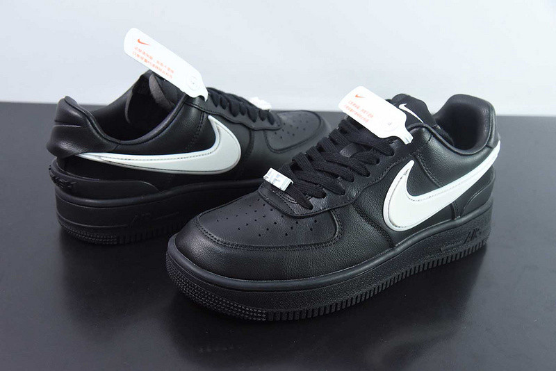 Nike AMBUSH X AIR FORCE 1 LOW 