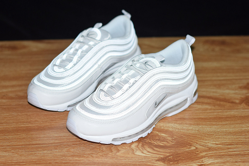 NIKE AIR MAX 97 "TRIPLE WHITE" 921826-101