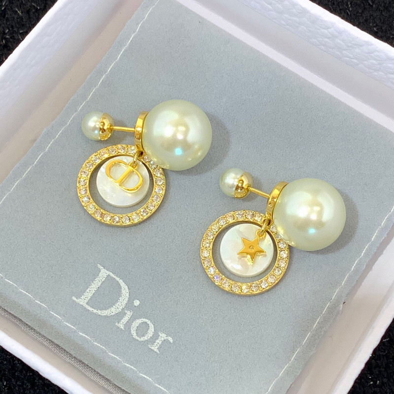 D10r earring