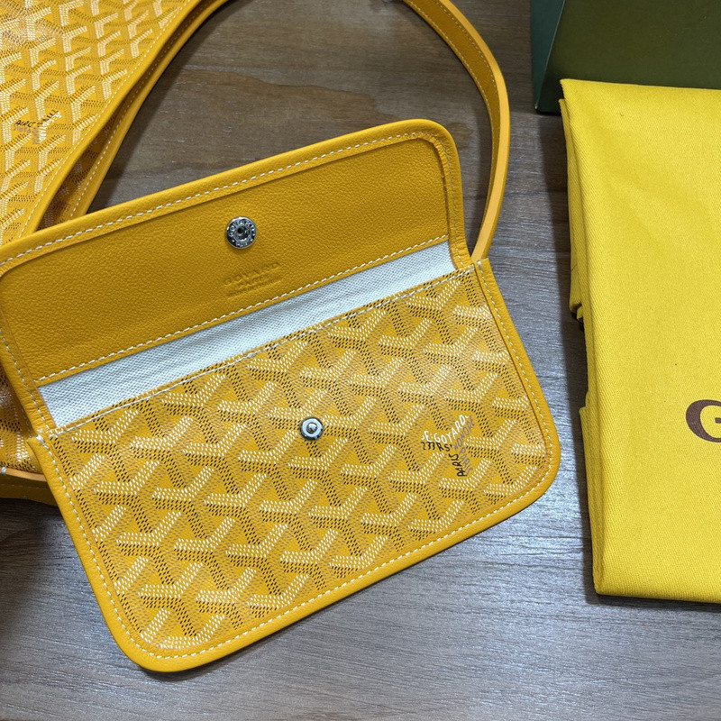 Go*ard purse