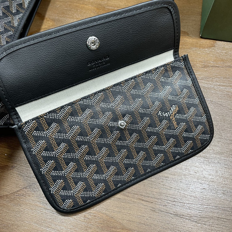 Go*ard purse