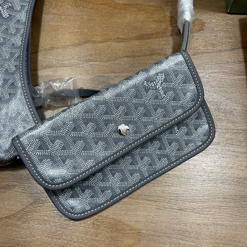 Go*ard purse