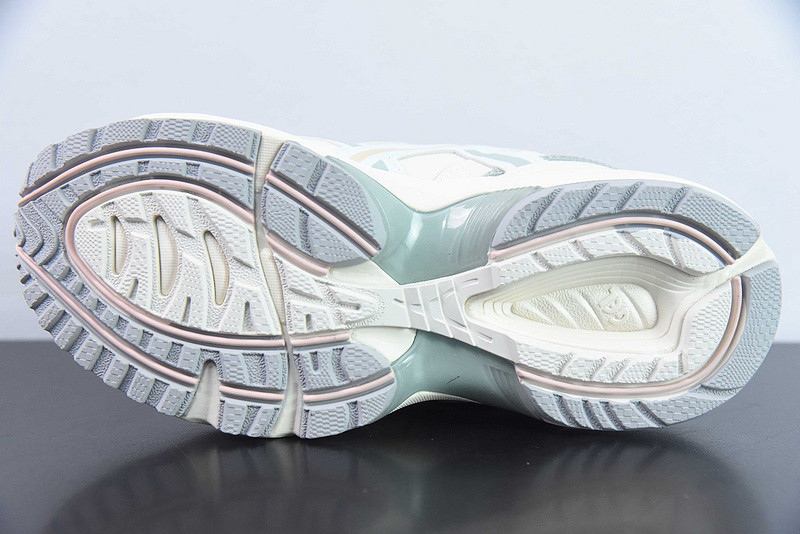 ASICS Tiger GEL-1090