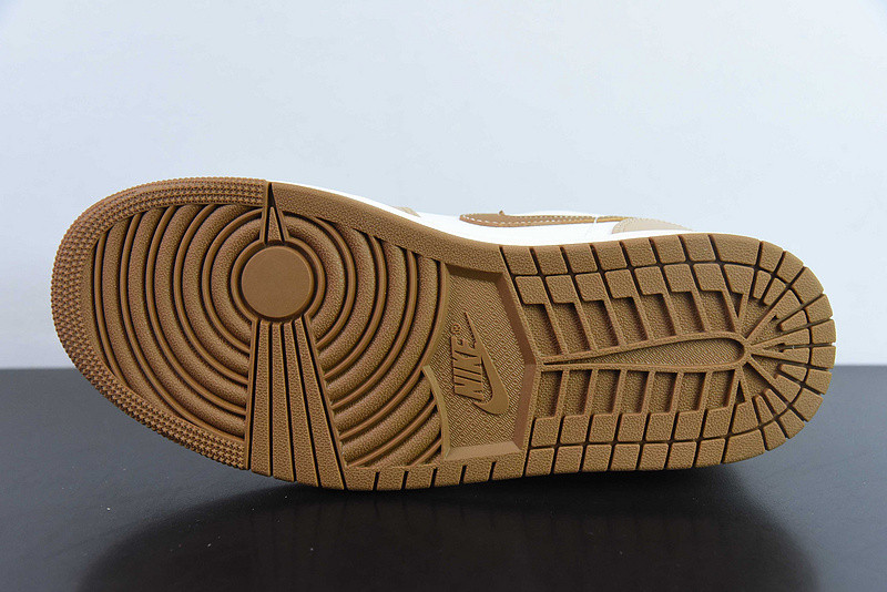 Air Jordan 1 Low Premium "Tan/Brown" HF5753-221