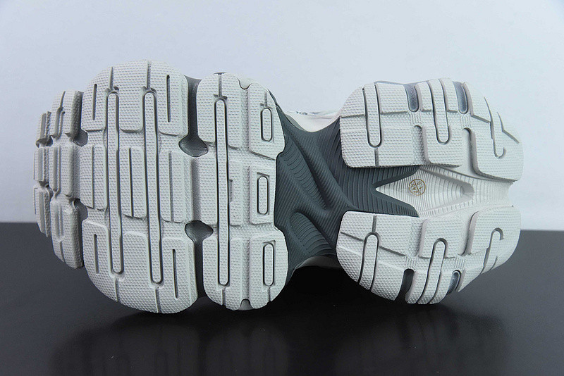 BC XL SNEAKERS