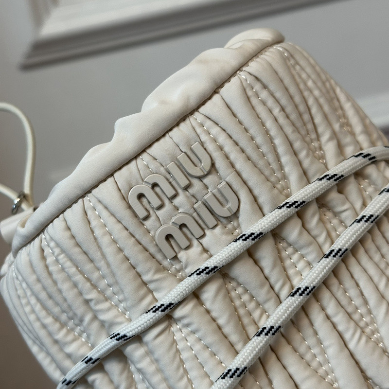 mIUMIU SNEAKER