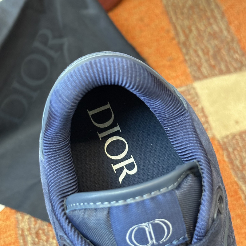 DIO* SNEAKER