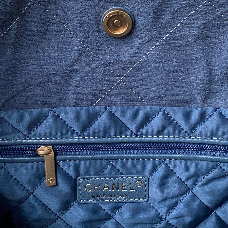 Ch*el purse