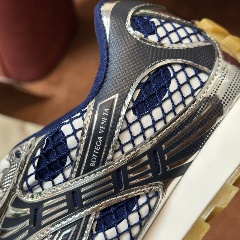 b0tte*a Ven*ta orbit sneaker