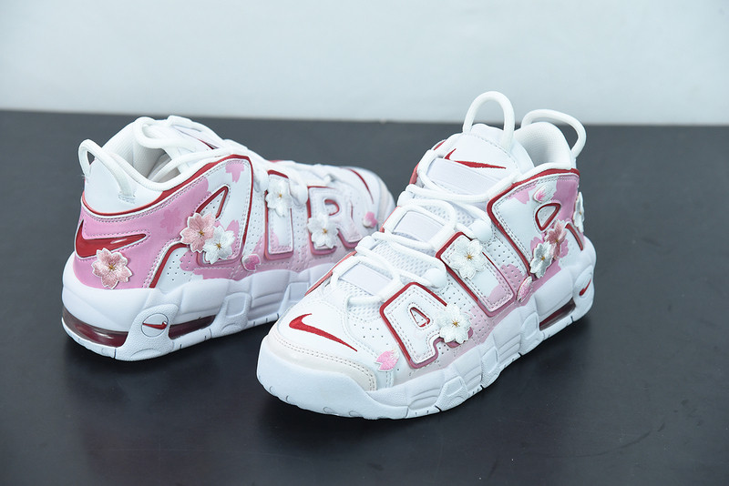 NIKE AIR MORE UPTEMPO 96 GS"WHITE/CHERRY BLOSSOMS