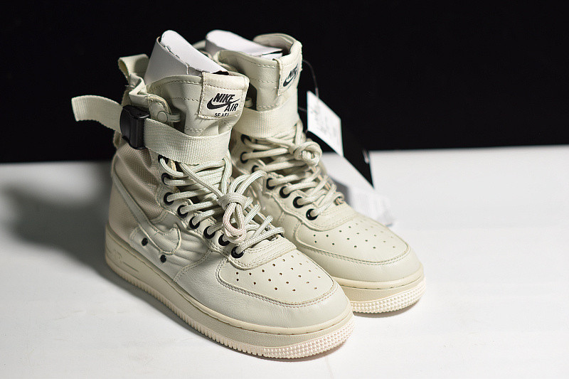 NIKE AIR FORCE 1 HIGH "SPECIAL FIELD URBAN UTILITY" (W) 857872-001