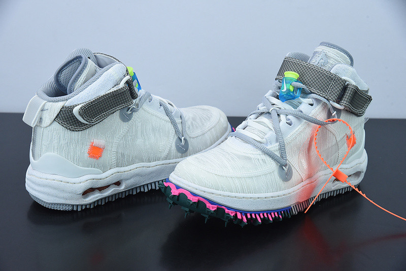 OF AIR FORCE 1 MID WHITE DO6290-100