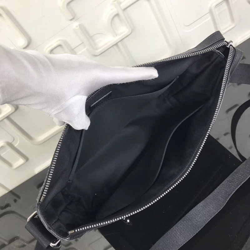 LVT PURSE