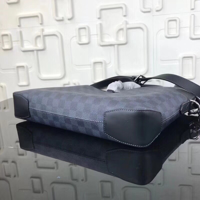 LVT PURSE