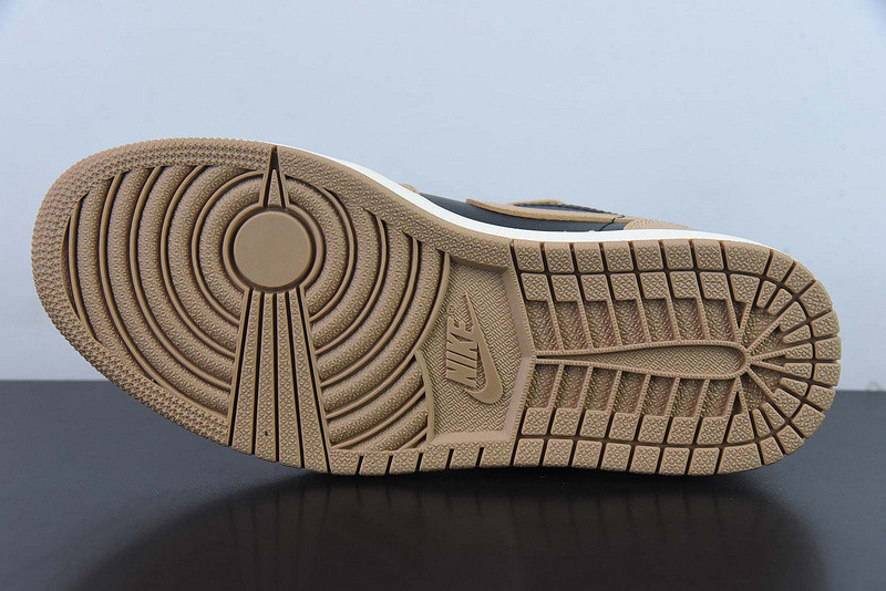 WMNS AIR JORDAN 1 LOW 