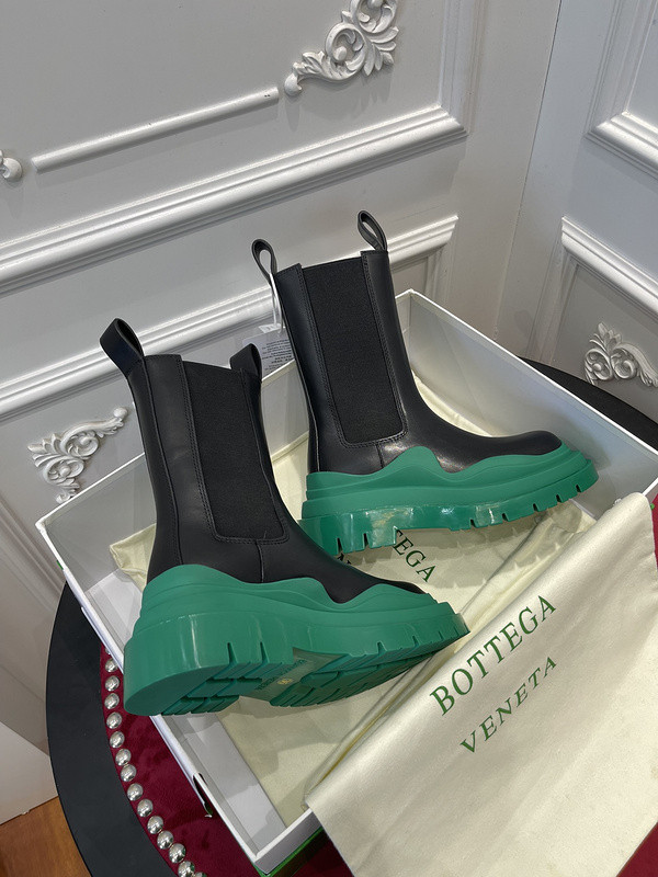 b0tte*a Ven*ta sneaker