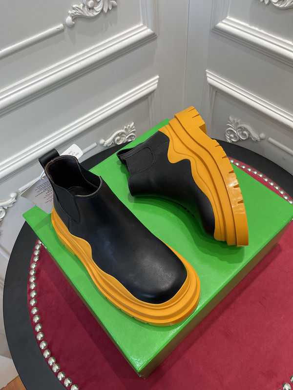 b0tte*a Ven*ta sneaker