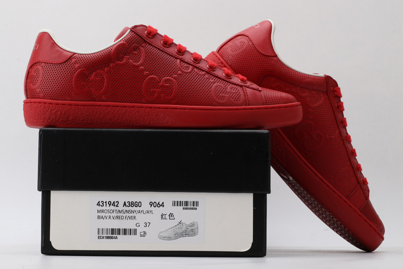 G*u*i sneaker