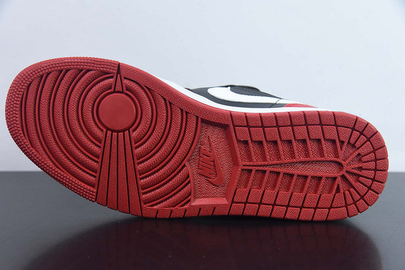 AIR JORDAN 1 LOW “ALTERNATE BRED TOE” 553558-066