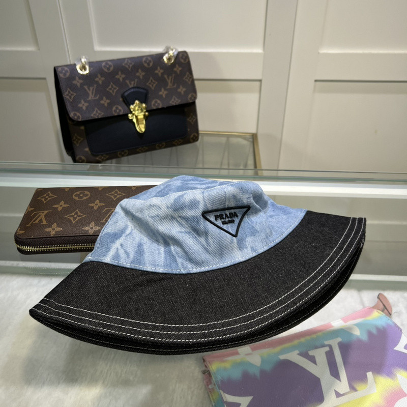 Pra*a hat