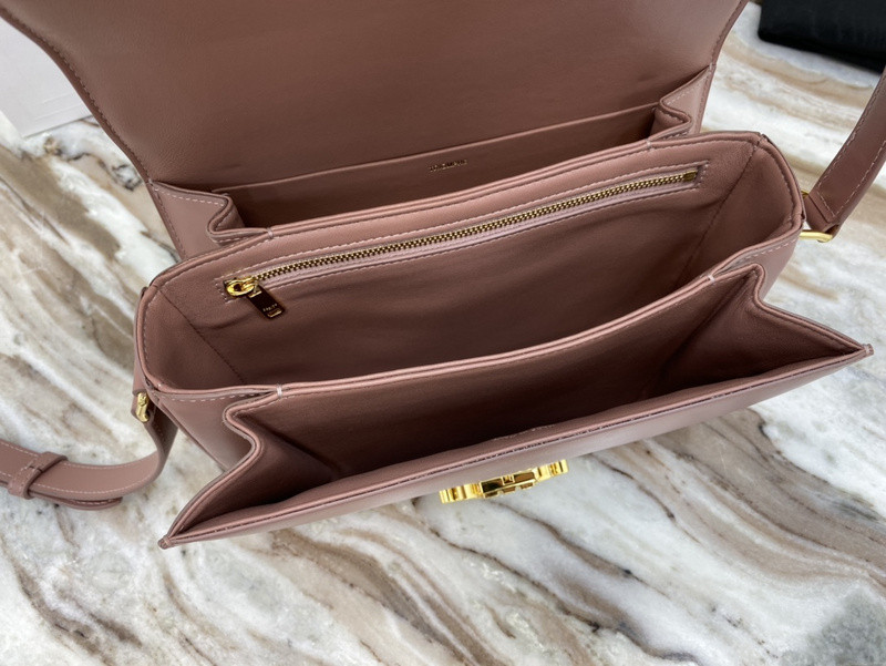 Ce**e bag