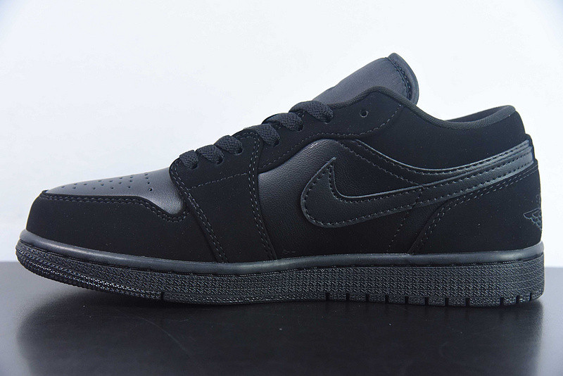 Air Jordan 1 Retro Low 