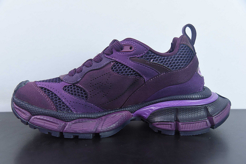 BC XL Sneakers